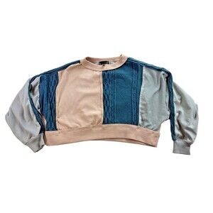 Blue Blush Sweatshirt Womens Small Blue Beige Colorblock Cropped Crew Neck Soft